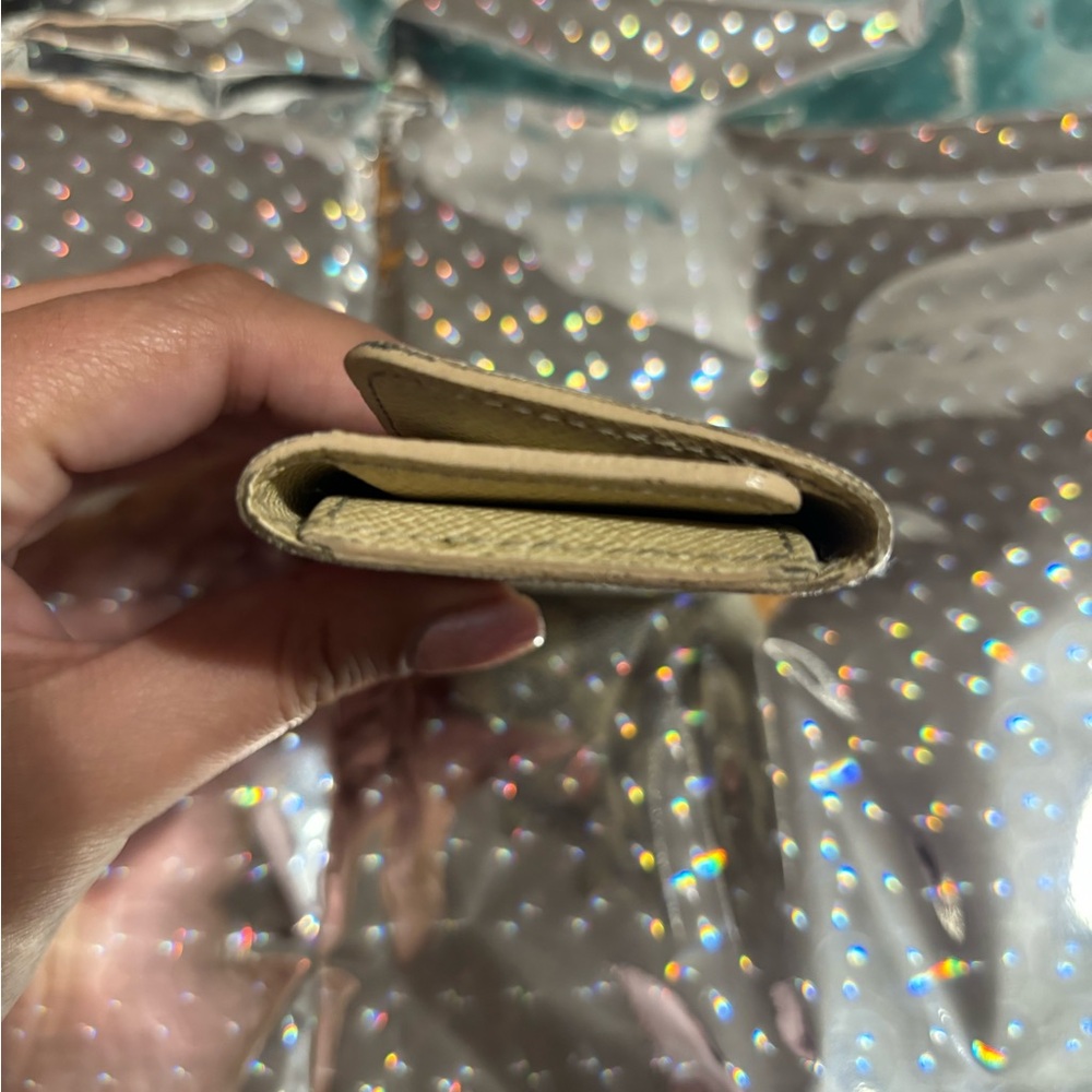 Louis Vuitton Key Pouch - Picture 2 of 8